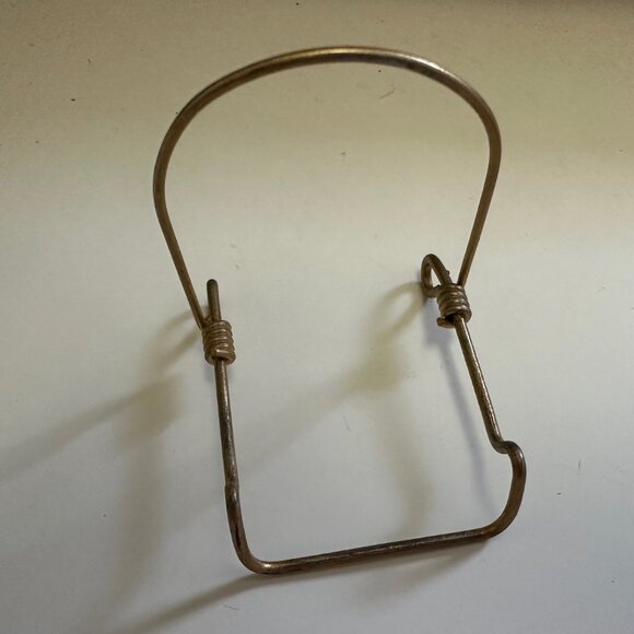 SIGNED by Lord Wedgwood: Wedgwood Jasperware Sage Green Chariot Small Dish - Picture 4 of 4